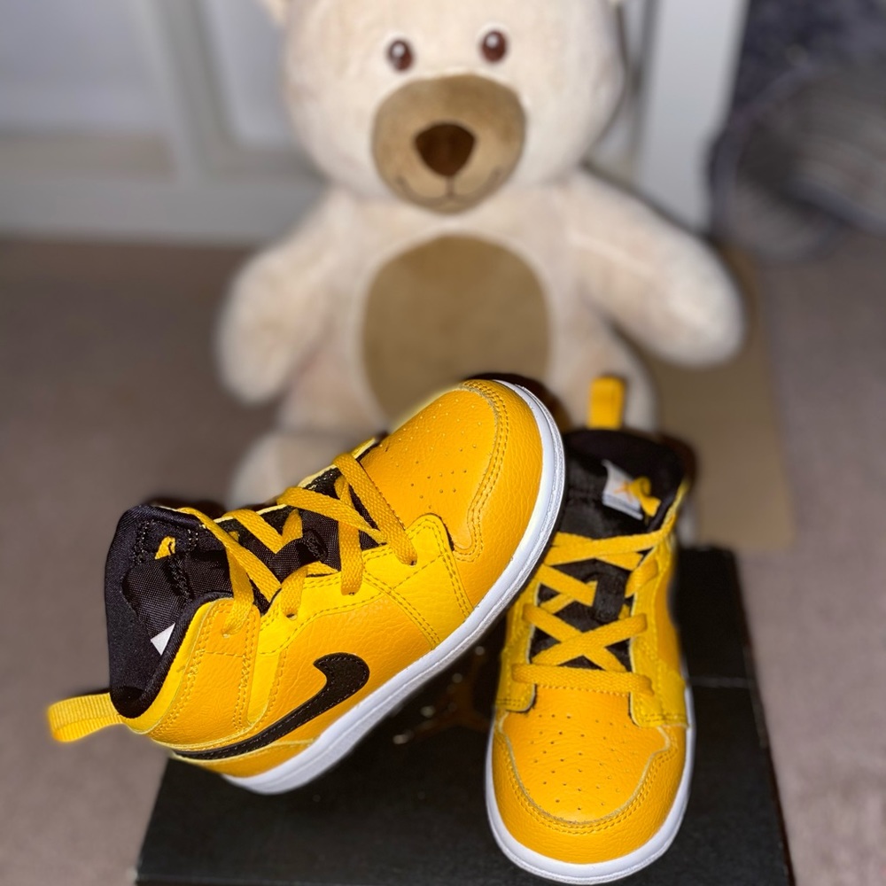 COPY - Jordan 1 mid